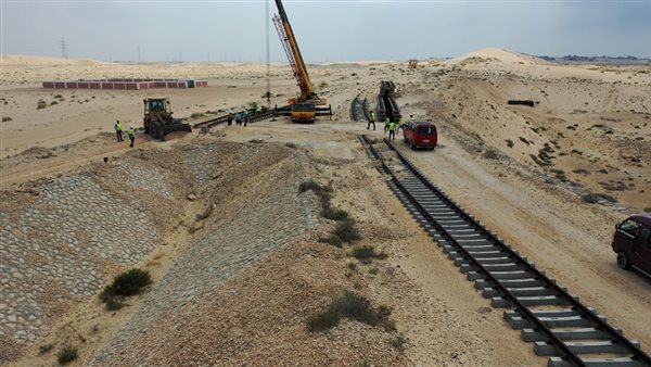 ممر سيناء الجديد يريط البحرين وينقل صادرات للأردن والعراق