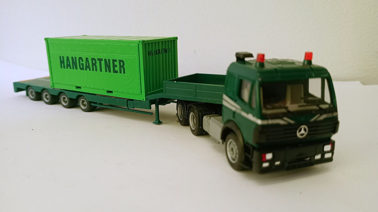 Mach (3891)