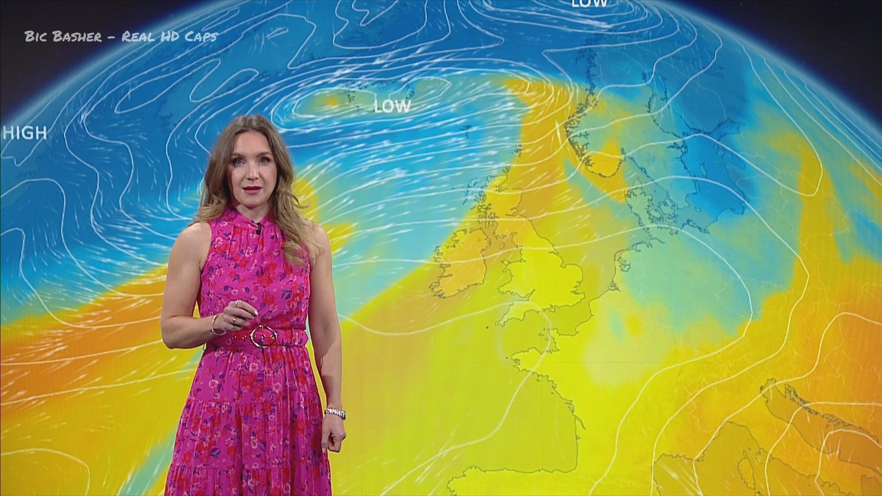 03.24 - 18.30.00 - North West Tonight; Weather. The new film from Rog....ts_snapshot_26.36.130