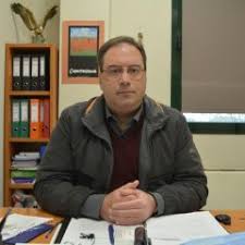 ΣΧΟΛΙΑΖΟΝΤΑΣ ΤΗΝ ΤΟΠΙΚΗ ΕΠΙΚΑΙΡΟΤΗΤΑ