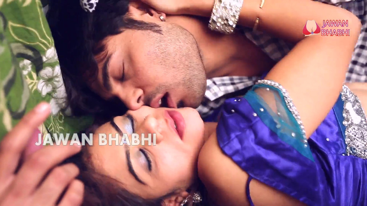 Garam Bhabhi Ki Bra Utari Tailor Ne.mp4_snapshot_04.42_[2021.09.25_15.51.54]