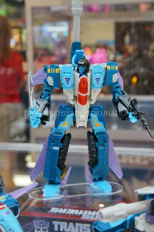 SDCC-2013-Transformers-Generations-025_137411043