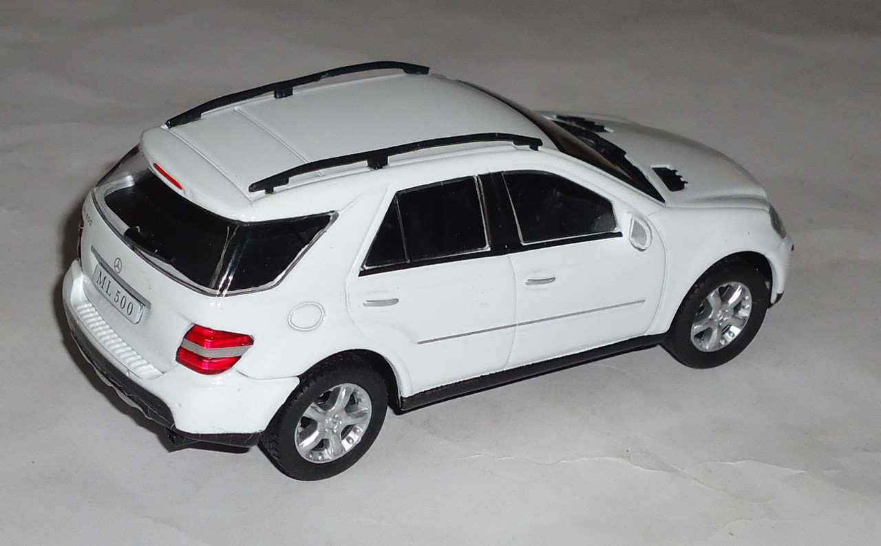 Mercedes-Benz-ML500 1