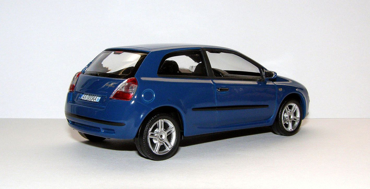 2001 FIAT Stilo (192) (Norev for Hachette FS#019) 2