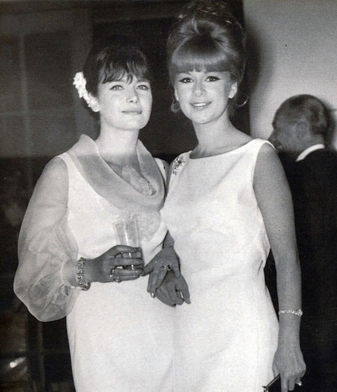 65CC02EB-34D5-48B3-8999-581F2ABC4679