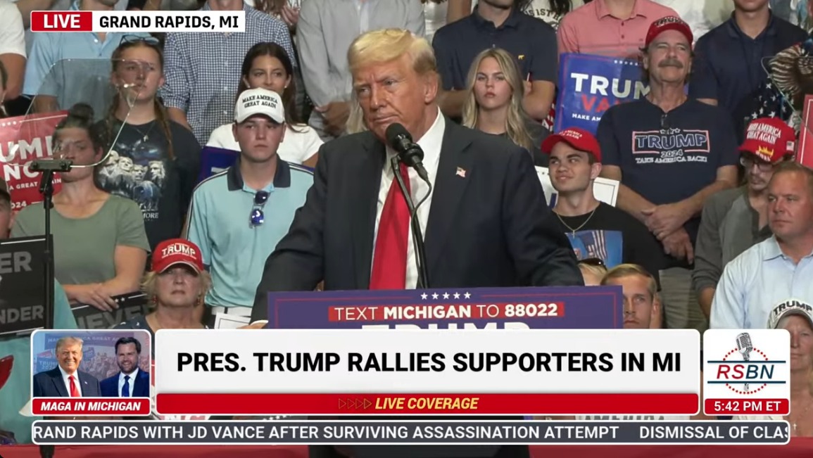 LIVE: PRESIDENT TRUMP AND JD VANCE HOLD MAJOR RALLY IN GRAND RAPIDS ...