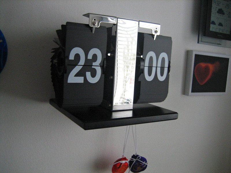 [Bild: Flip-Clock-Uhr-002.jpg]