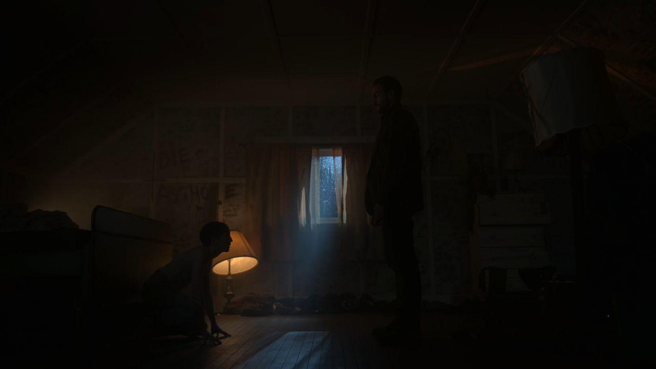 Marvels.Helstrom.S01E01.I.piccoli.aiutanti.della.madre.ITA.ENG.1080p.HULU.WEB-DL.DDP5.1.H.264-MeM.mk