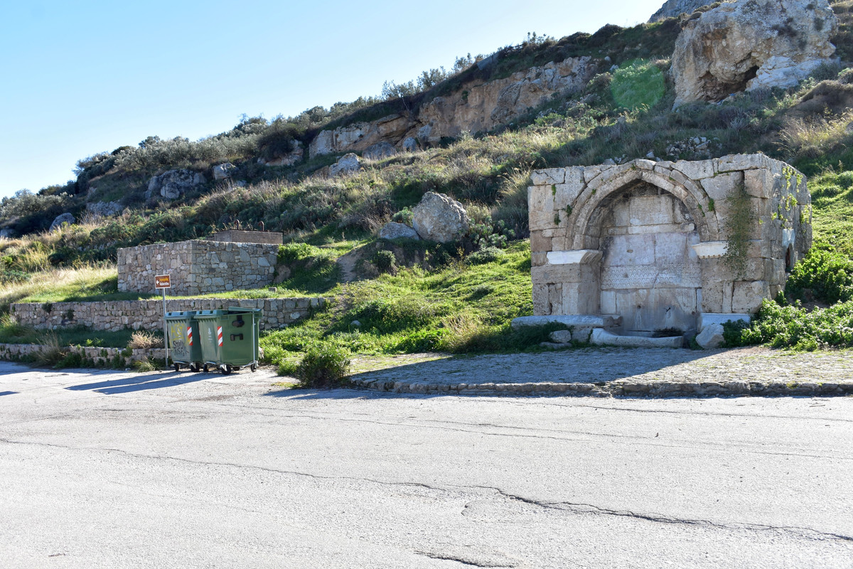 Ακροκόρινθος (2)