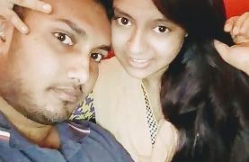 Desi Indian girl gives a blowjob and gets fucked hard