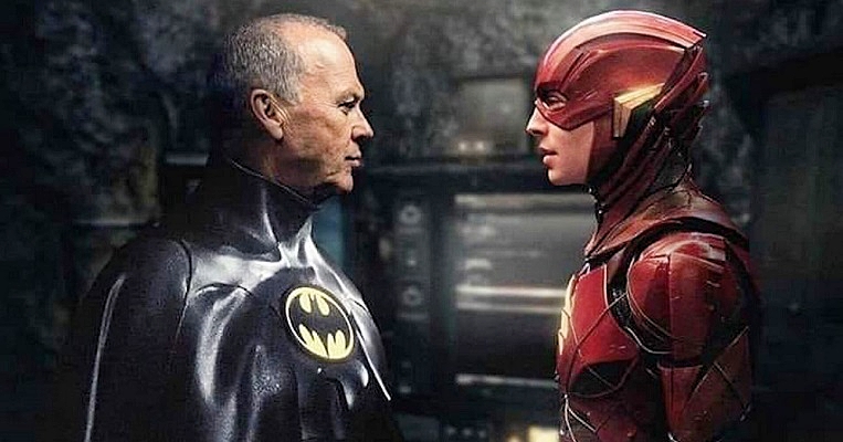 FLASH-MICHAEL-KEATON-FOTOR.jpg