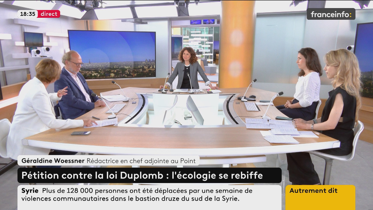 Autrement dit (Franceinfo)_2025_07_20_16_54_37.ts_snapshot_00.42.27.697