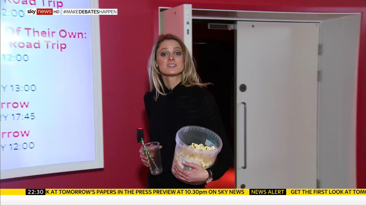 06 January - 22.00.00 - Sky News At 10. Anna Jones with the main