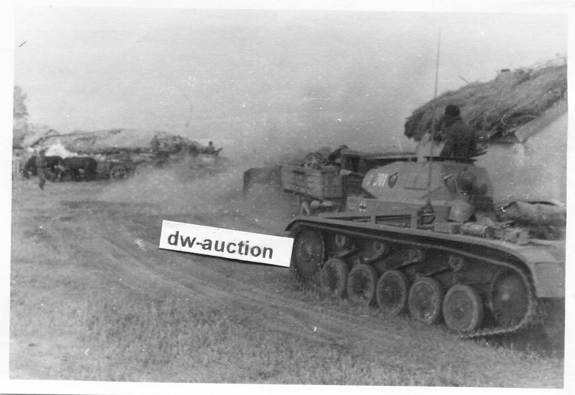 Jäger Rgt. 75 , Panzer Unterstützung , Pz. mit Nummer 301 auf Turm