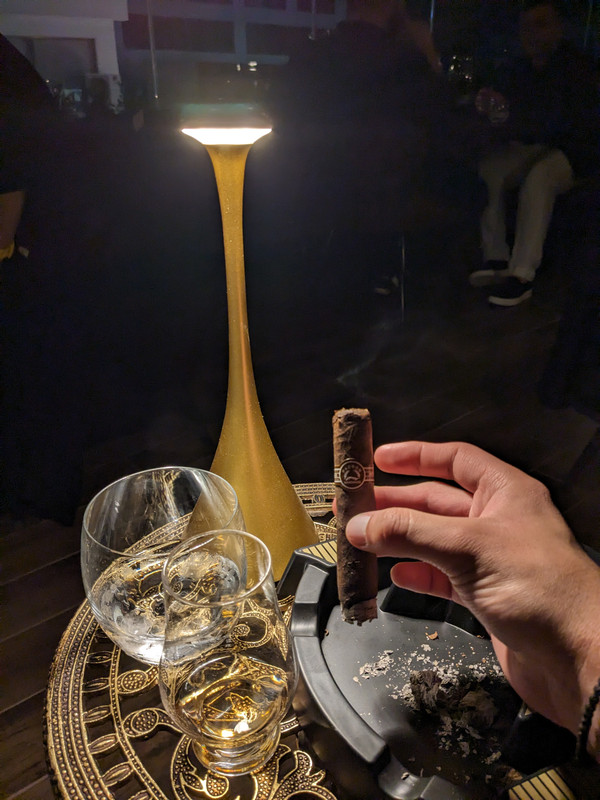 PXL_20240427_195653648