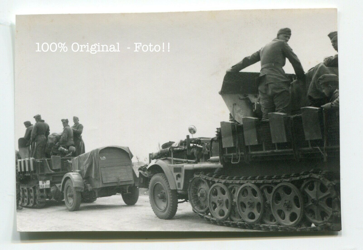 Foto deutsche Halbkette mit 2cm Flak SdKfz Anhänger Panzer