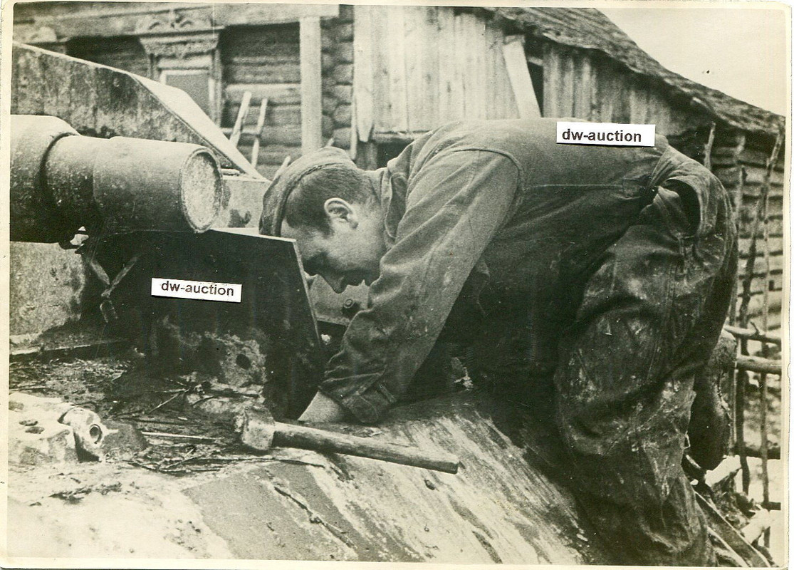 Sturmgeschütz in Werkstatt