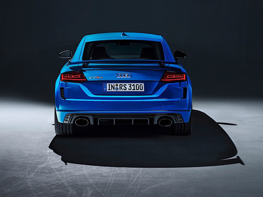 Audi TT RS Coupé & Audi TT RS Roadster (1)