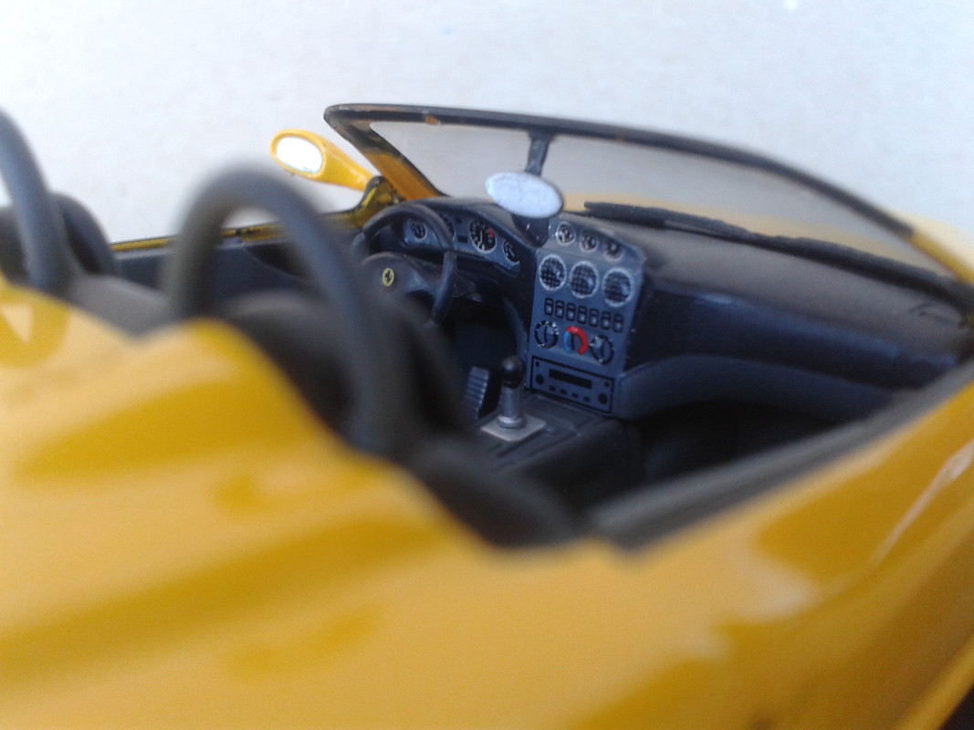 2001 Ferrari 550 Barchetta (Ixo - nº 24 Ferrari RBA) (5)