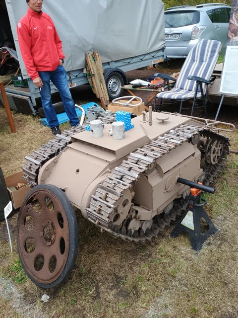 fc6a5b6f-204e-4e58-859c-8acb40283073