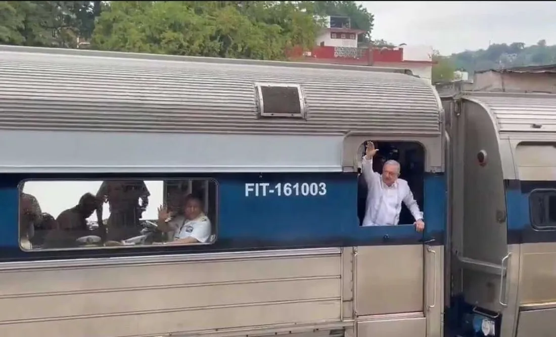 AMLO realiza recorrido de prueba en el Tren Interoceánico