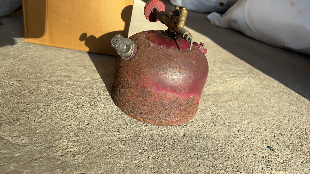 084123A0-7990-48BD-9551-9C7125F70D98