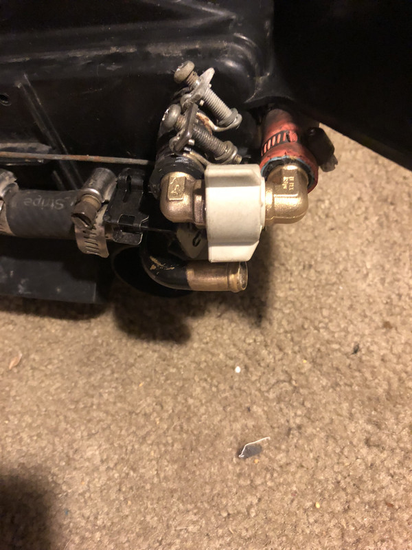 D2E81F47-E037-4D32-98F7-9287F7975944