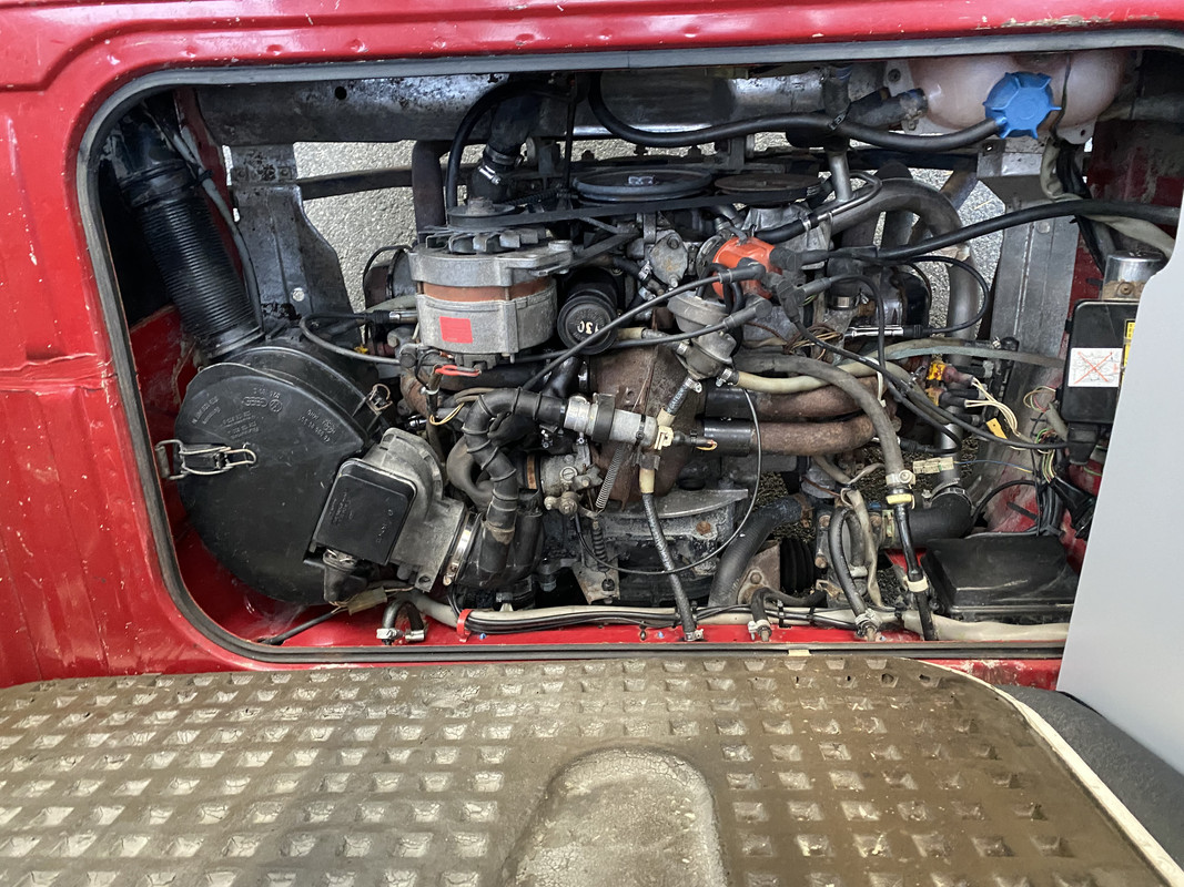 B9FB933C-633E-40B5-B7D8-BE810D0DFE71