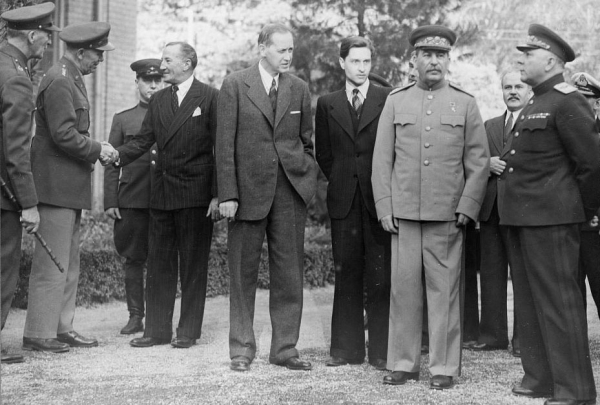 tehran-conference.jpg
