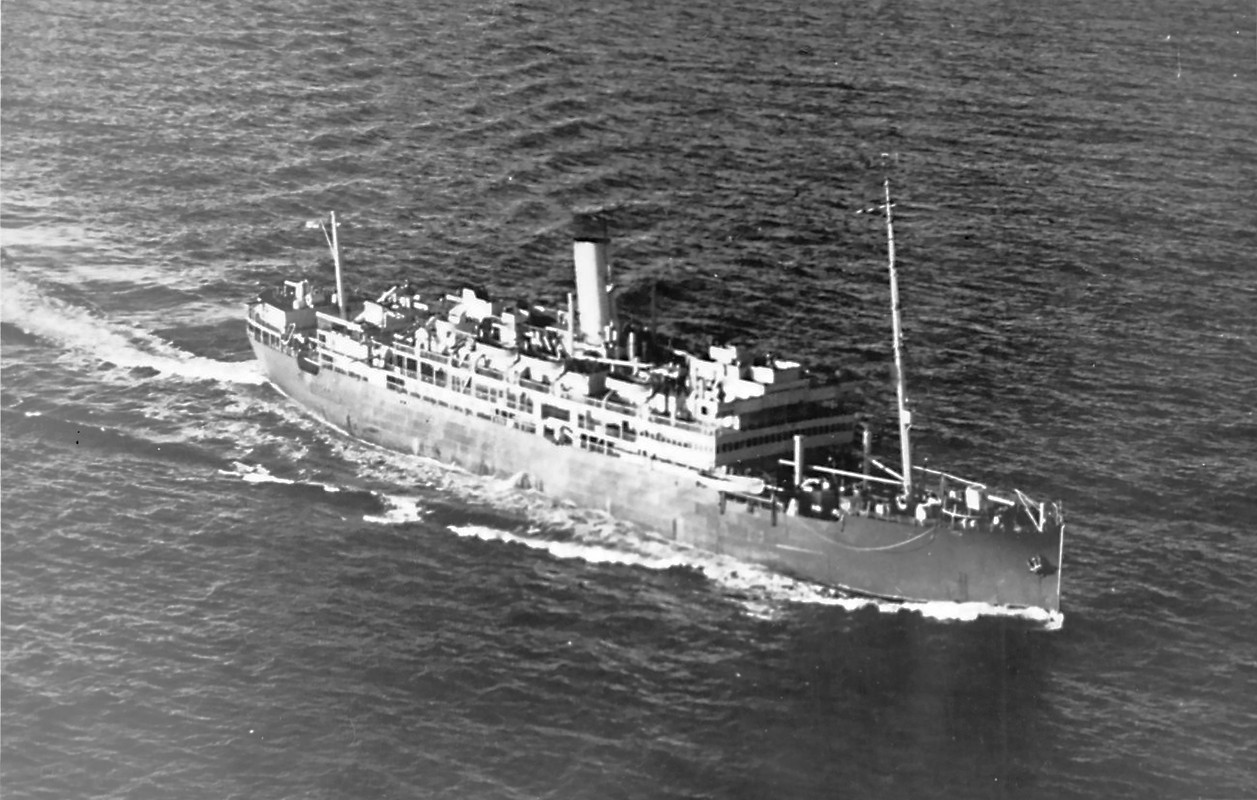 https://i.postimg.cc/prjFYt3D/HMS-Derbyshire.jpg