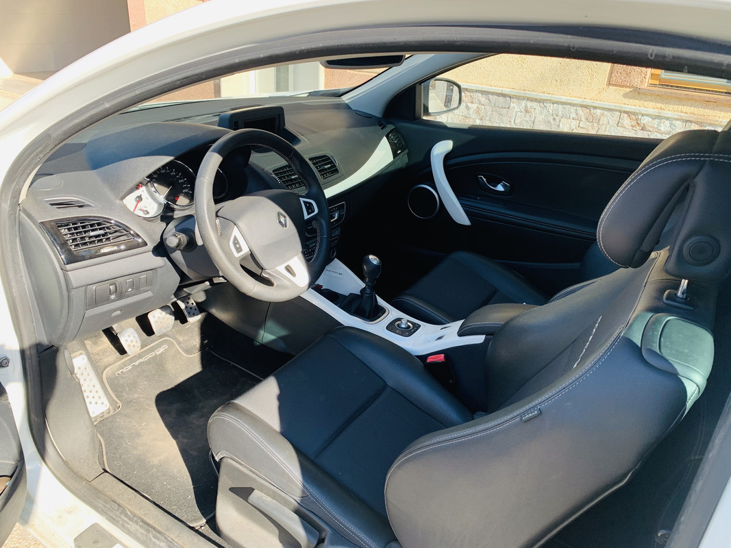 3DF68C1A-9A92-4797-A691-1255629009BD