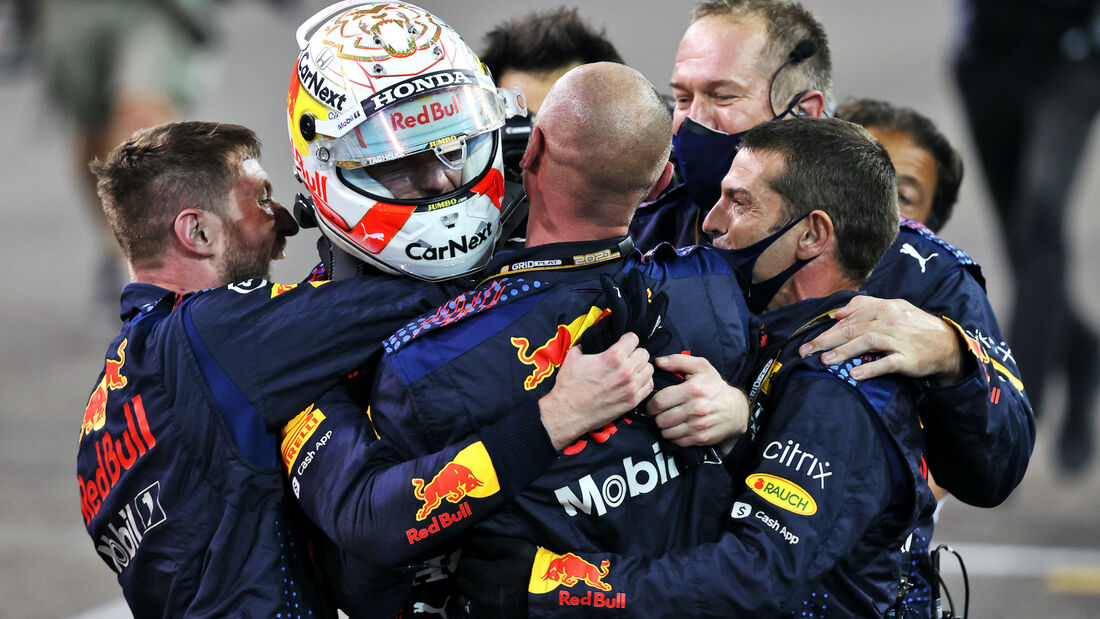 Max-Verstappen-Red-Bull-Formel-1-GP-Abu-Dhabi-12-Dezember-2021-169Gallery-f49169c5-1859159