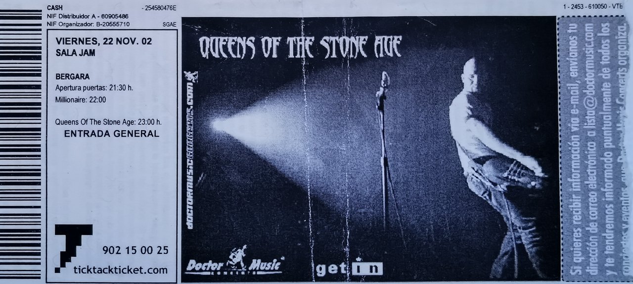 QOTSA-22-11-02.jpg