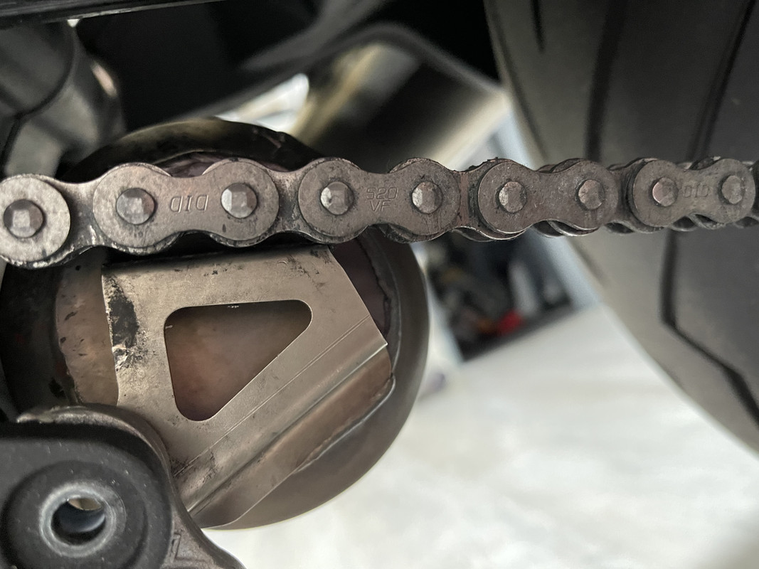 DF90D6CB-978E-4E71-B8B5-94D3C56FF417