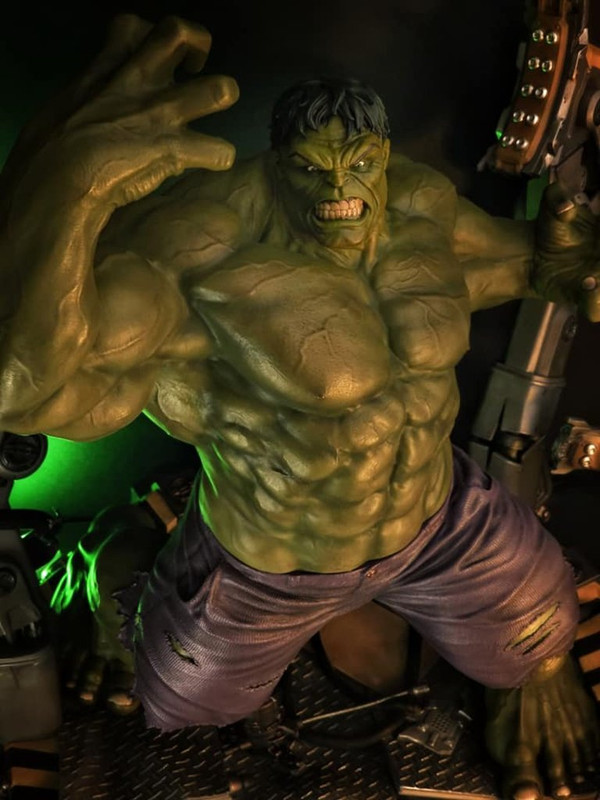Premium Collectibles : Hulk Transformation 1/4 Statue 9