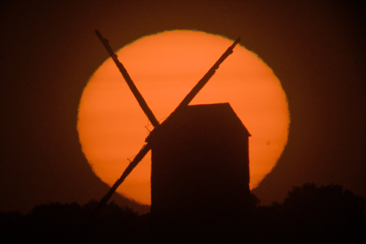 https://i.postimg.cc/prpKDGfm/198-Moulin-de-Levesville-p.jpg