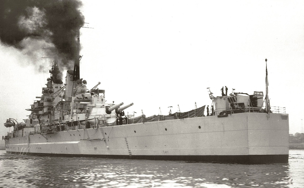 https://i.postimg.cc/prpQT2FS/HMS-Vanguard-1946-3.jpg