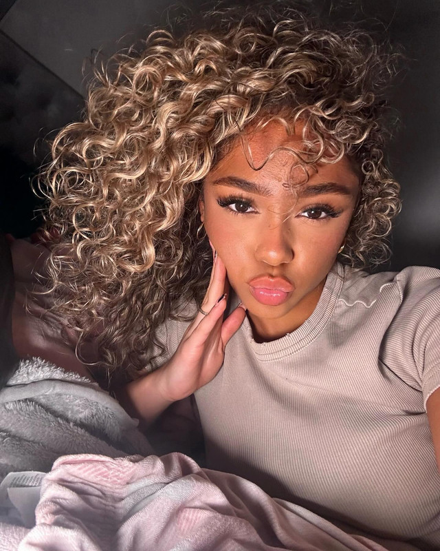 shanaimay posts 2023-11-17 14.06 Czw2f3NiMnb_2_3 403621821_18286019593194394_7086365746964008736_n