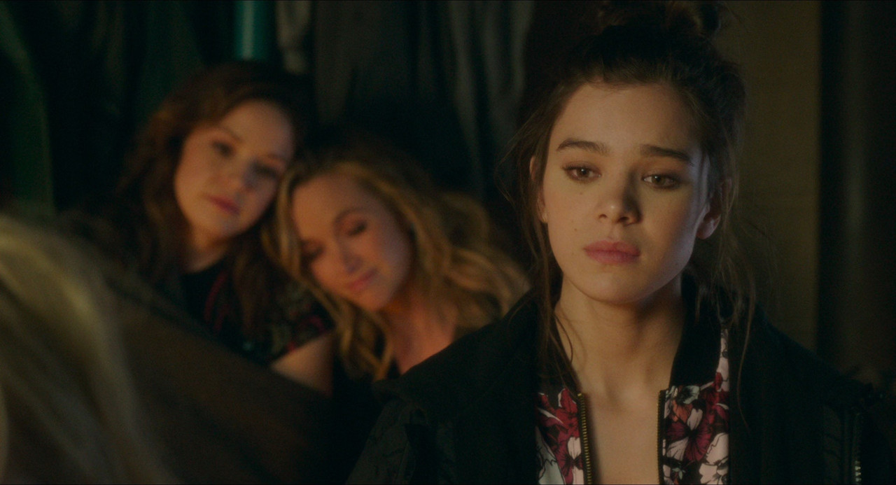 Pitch Perfect 3 (2017).mkv_snapshot_01.15.37_[2018.03.12_06.51.2