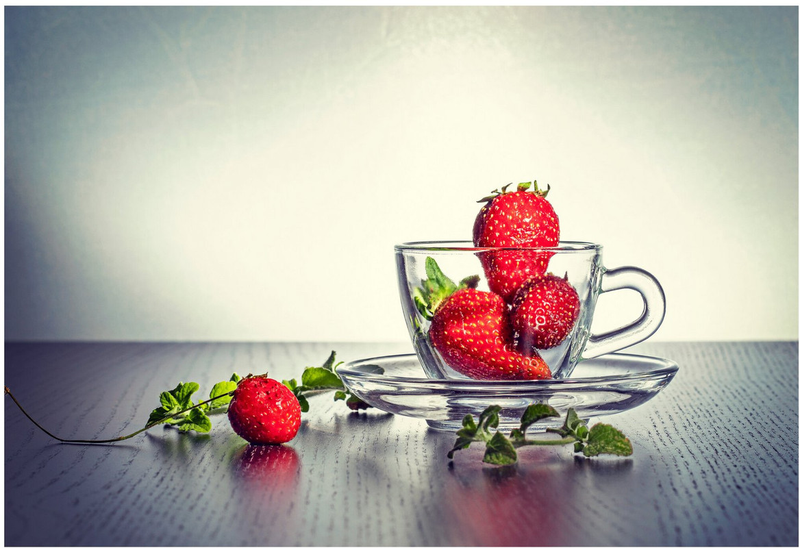 red-straws-glass-cup-dis.jpg