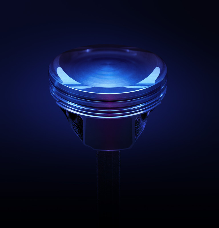 Jaguar_V8_Engine_Piston_110122