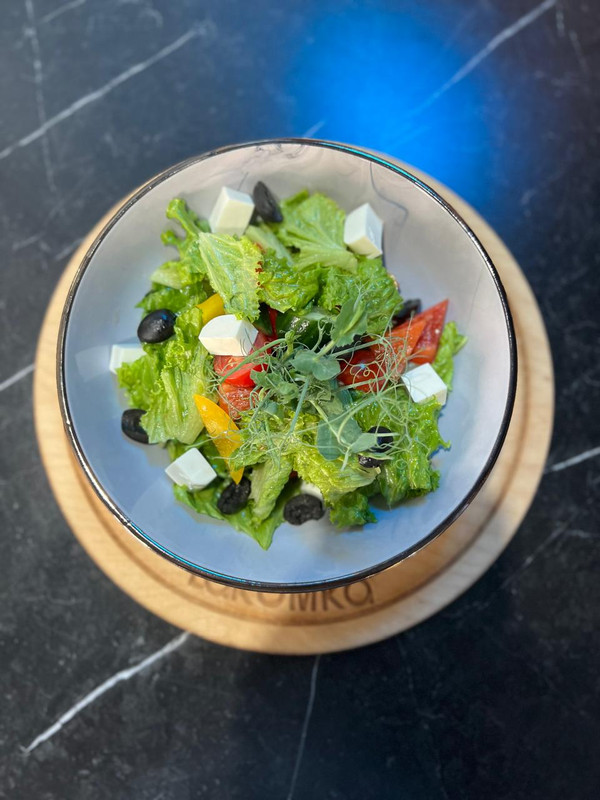 Салат греческий (200г)