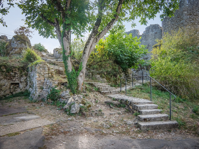 angle_20___stairs_and_ruins_by_hermitcrabstock_dcowhql.md