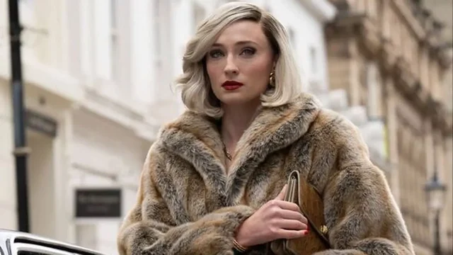 0-joan-itv-actress-sophie-turner-love-life-joe-jonas-peregrine-pearson.webp