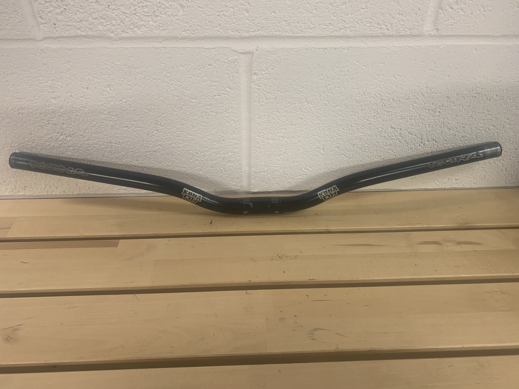 33B0AAF9-AAFE-4FAC-8557-7B3ABF71E0BF