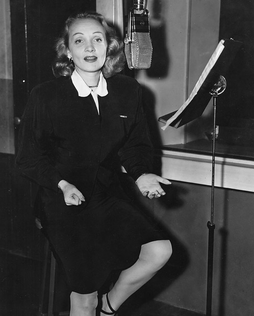 Marlene_Dietrich_d72