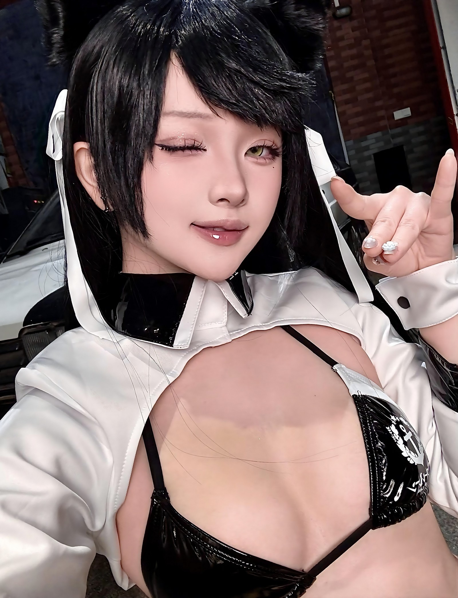 屿鱼 Yuyu 碧蓝航线 爱宕 赛车服 Cosplay 写真图集（114P｜142MB）插图2