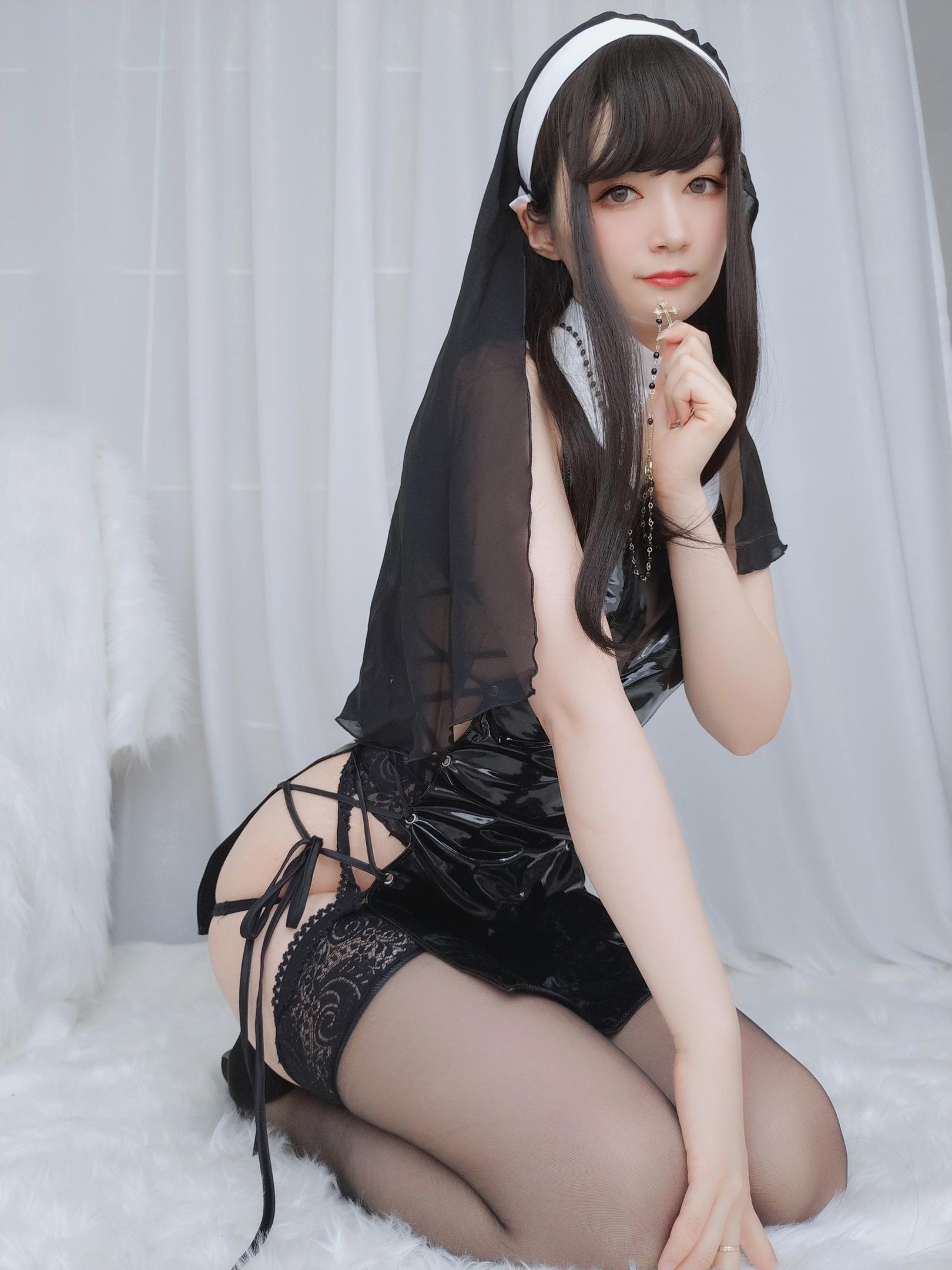 白银81 NO.015 皮衣修女 25