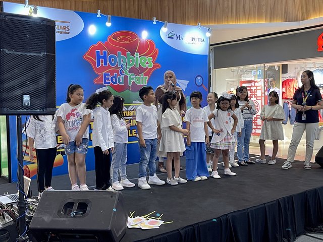 [Linked Image from i.postimg.cc]