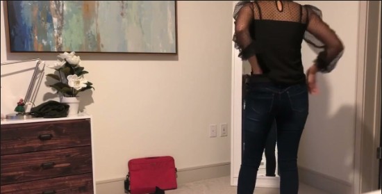 [Image: Voyeur23295103255.jpg]